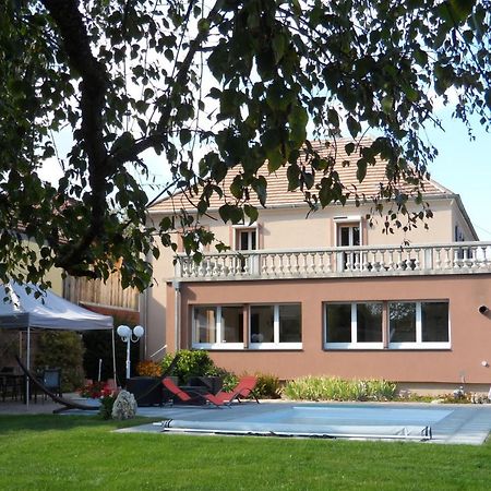 Maison Curiale Montreux-Chateau Екстериор снимка